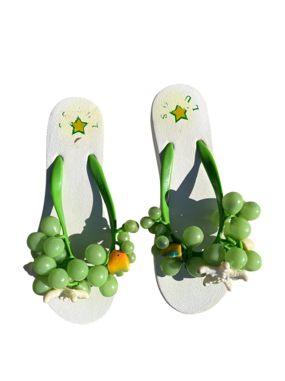 Vintage Grape Embellished Flip Flops Kitschy Fruit Sandals 7
